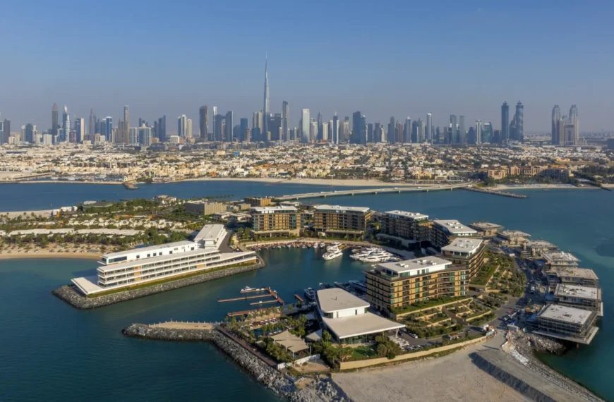 Why Investors Are Buying Luxury Villas on Jumeirah Bay